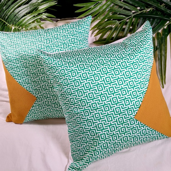 Set of 2_ Pillow case Covers - Picture 11 of 12